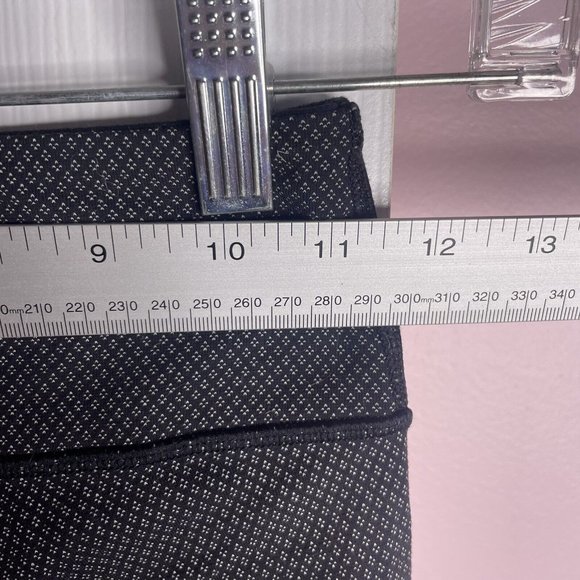 Lululemon Wunder Under Leggings SZ 2 29.5 In Inseam Jacquard Black White - Picture 6 of 7